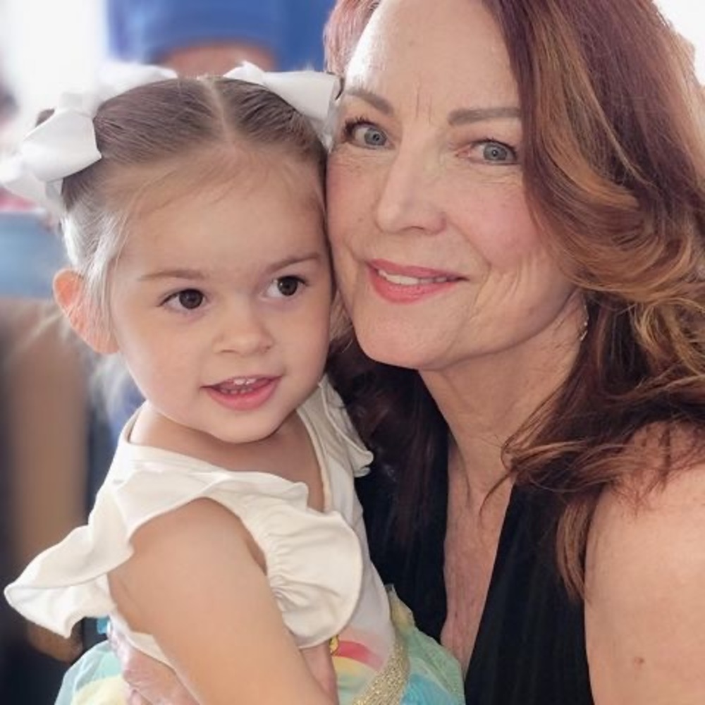 Meet your Posher, Becca